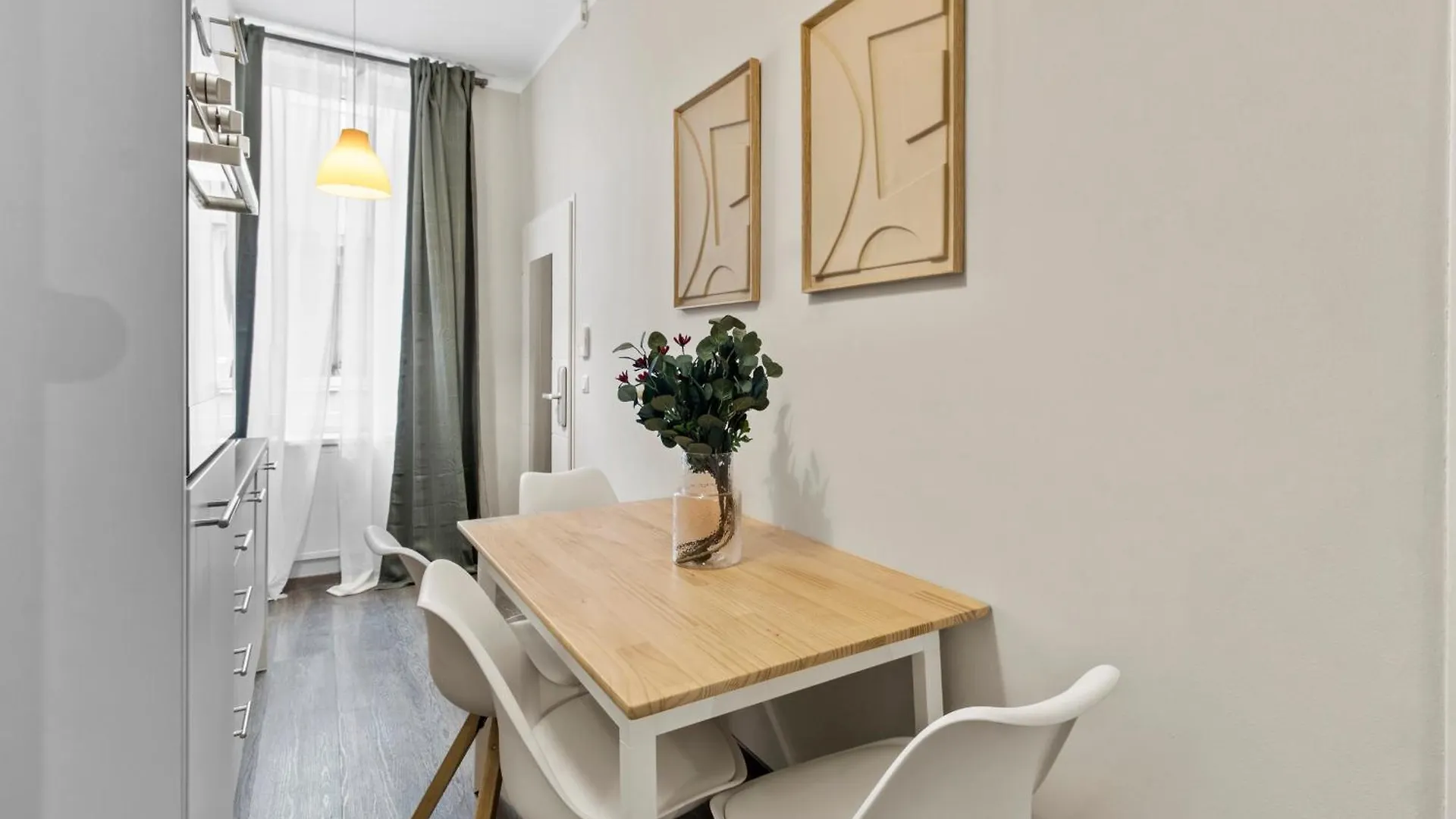 Apartments I 5 Min To Millennium City Mall And Handelskai U6 Viena Austria