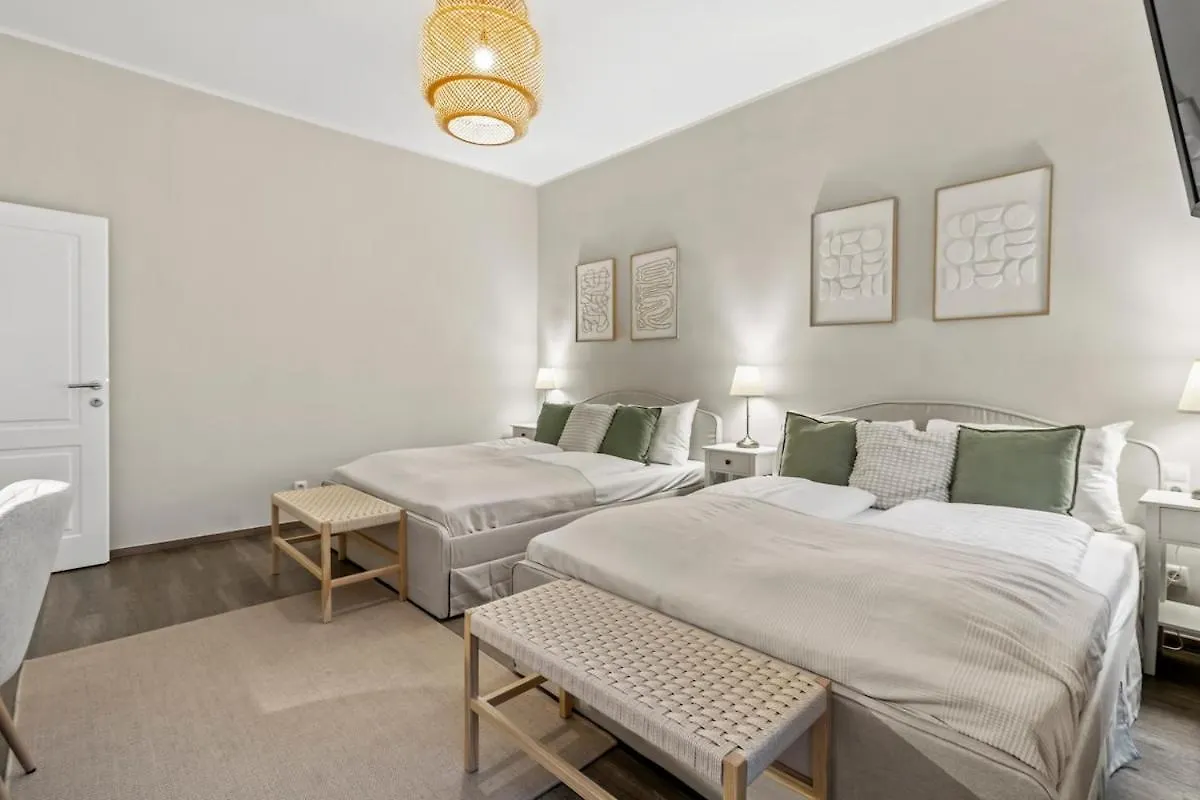 Apartments I 5 Min To Millennium City Mall And Handelskai U6 Viena 0*,